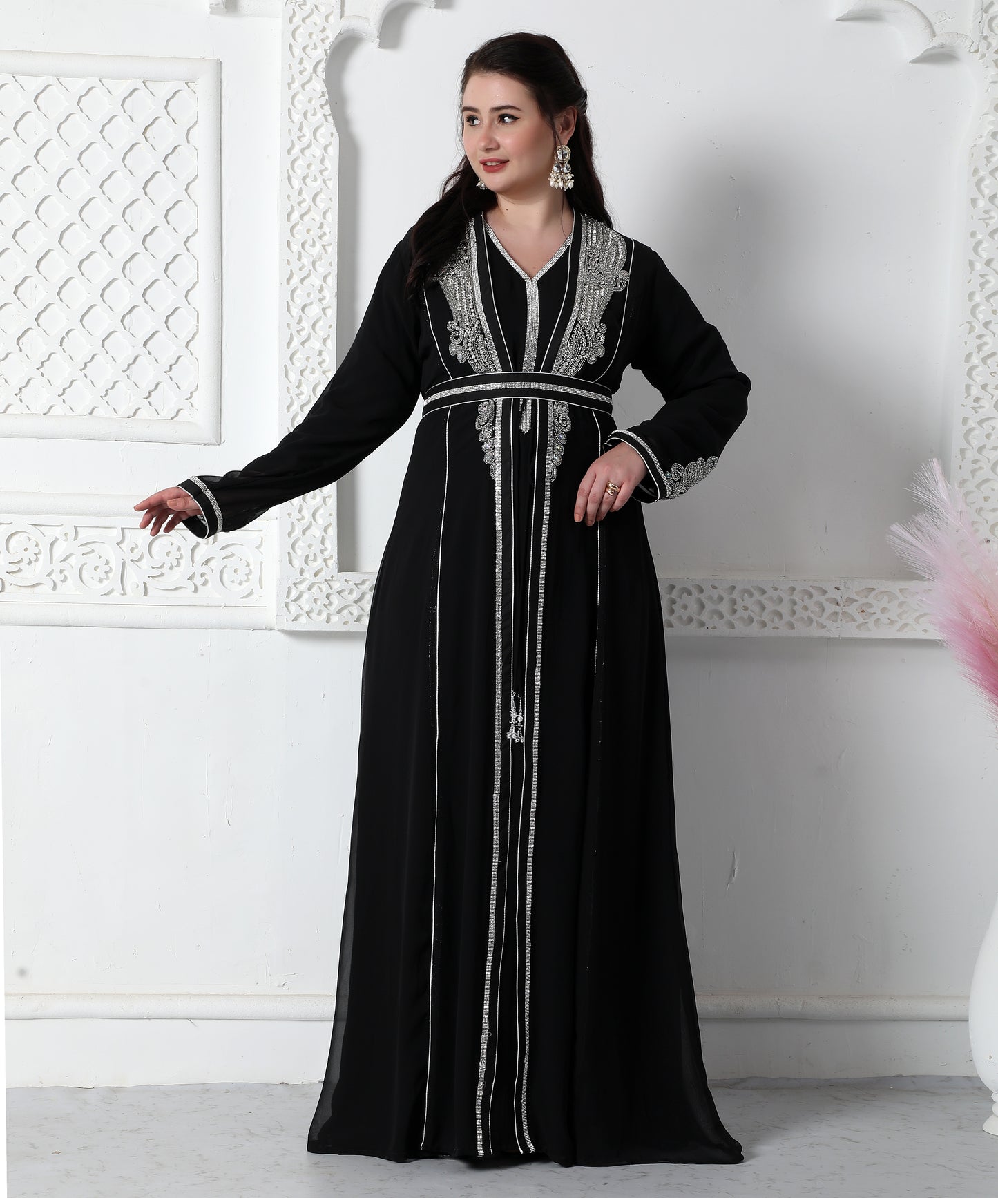 Fancy Jalabiya With Silver Embroidery And Belt