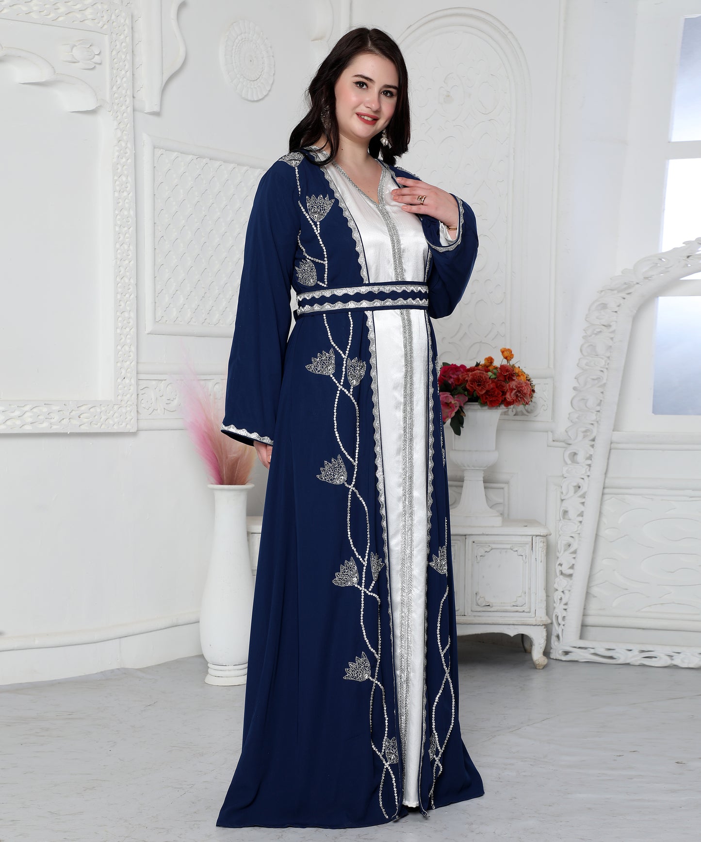 Floral Pattern Embroidery Kaftan With Cut Dana