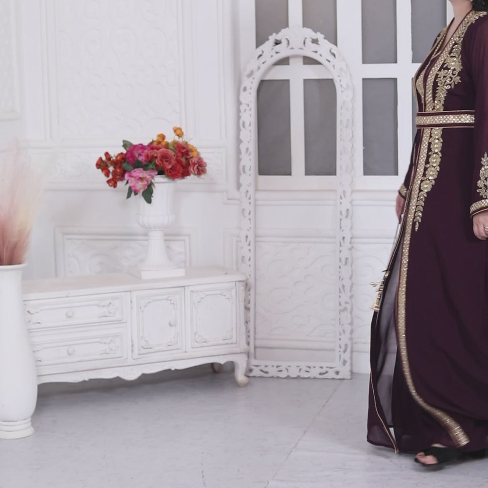 
                  
                    Charger et lire la vidéo dans la visionneuse de la galerie, Floral Pattern Golden Hand Embellished Kaftan Dress
                  
                