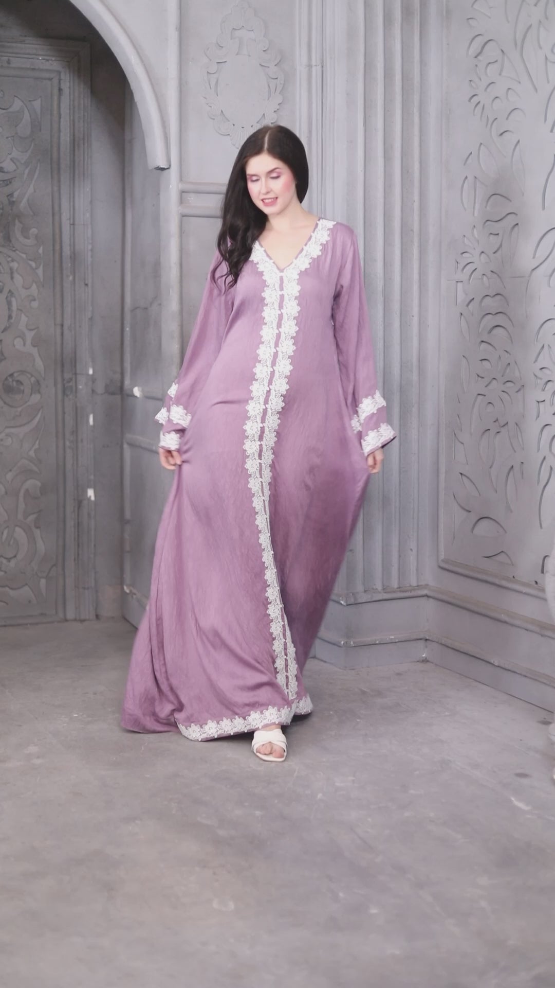 White Lacework Jalabiya Lilac Pink Arabic Style Kaftan