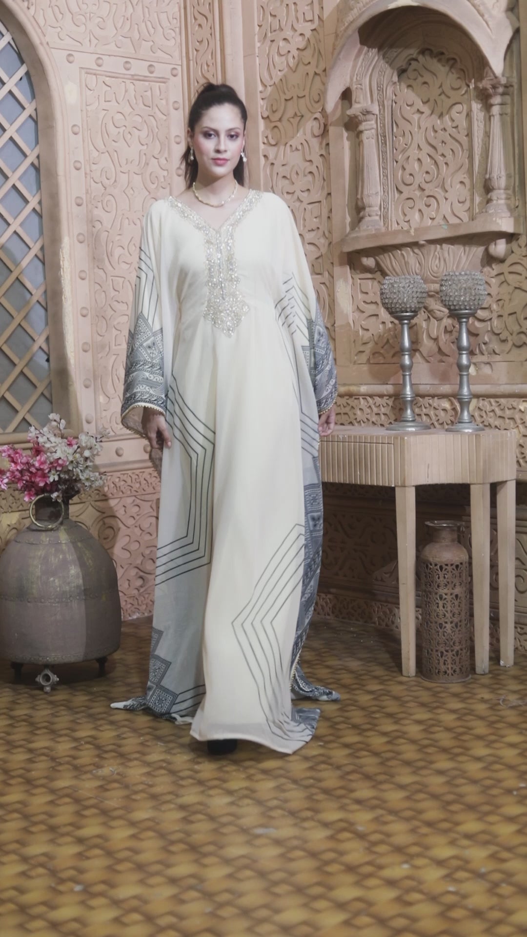 Load and play video in Gallery viewer, Beige Dubai Kaftan Farasha Long Maxi Gown Kimono style
