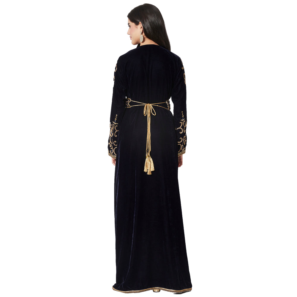 
                  
                    Designer Velvet Kaftan Crystal Handwork Wedding Gown - Maxim Creation
                  
                