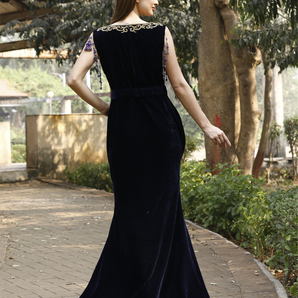 
                  
                    Dubai Uniquely Embroidered Caftan Bridal Gown
                  
                