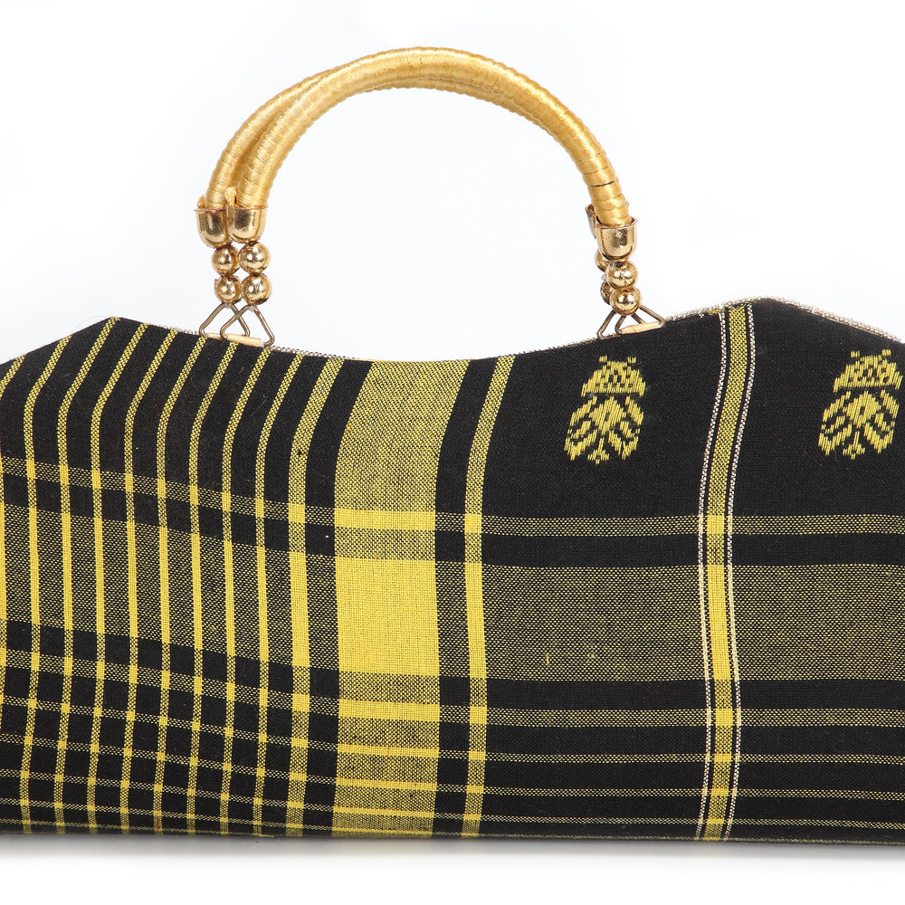 
                  
                    Cloth Fabric Embroidered Handheld Clutch - Maxim Creation
                  
                