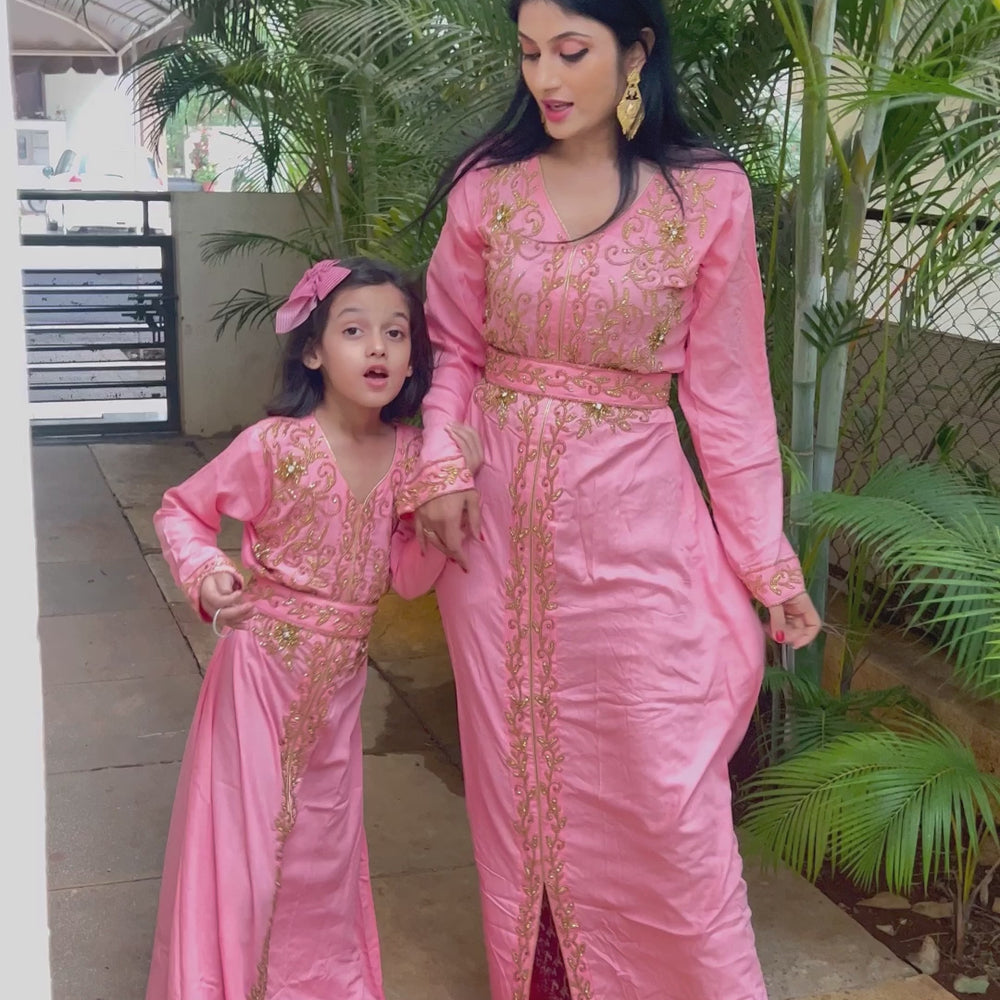 
                  
                    Load and play video in Gallery viewer, Children&amp;#39;s Weddingwear Pink Designer Jalabiya Evening Dress
                  
                